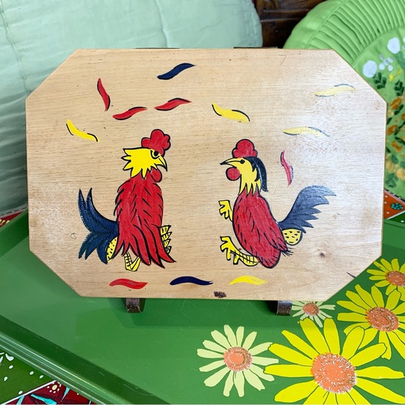 MCM Wooden Hamburger Press, Chrissy Japan, Roosters - Picture 1 of 9